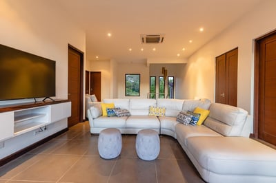 Luxury Villa Photo #20