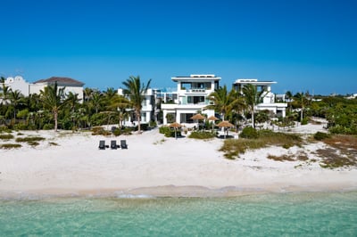 Luxury Villa Photo #25