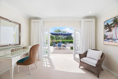 Luxury Villa Photo #18