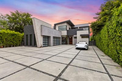 Luxury Villa Photo #14