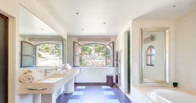 Luxury Villa Photo #28