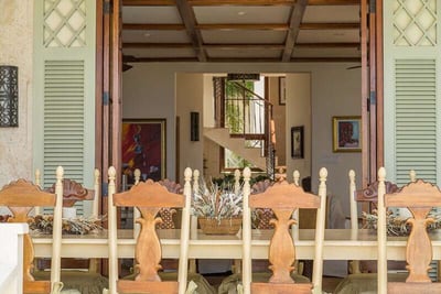 Luxury Villa Photo #9