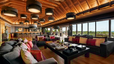Luxury Villa Photo #26
