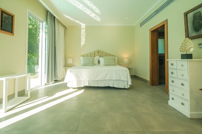 Luxury Villa Photo #56