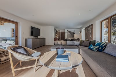 Luxury Villa Photo #38
