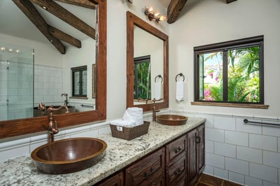 Luxury Villa Photo #23