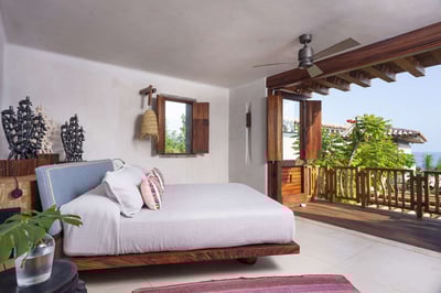 Luxury Villa Photo #24