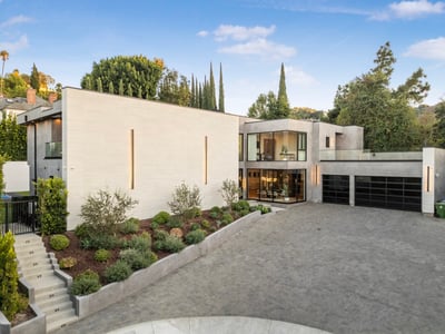Luxury Villa Photo #15