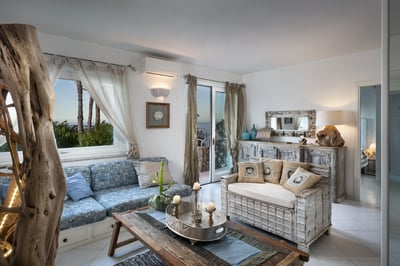 Luxury Villa Photo #38