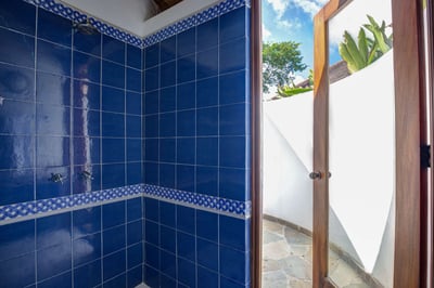 Luxury Villa Photo #51