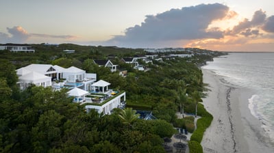 Luxury Villa Photo #32
