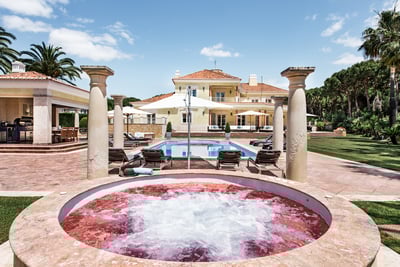 Luxury Villa Photo #11