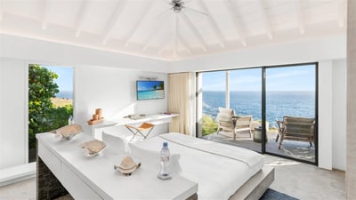 Bedroom 1: Located in the villa 1. King size bed, air conditioning, HD-TV, Dish Network, s