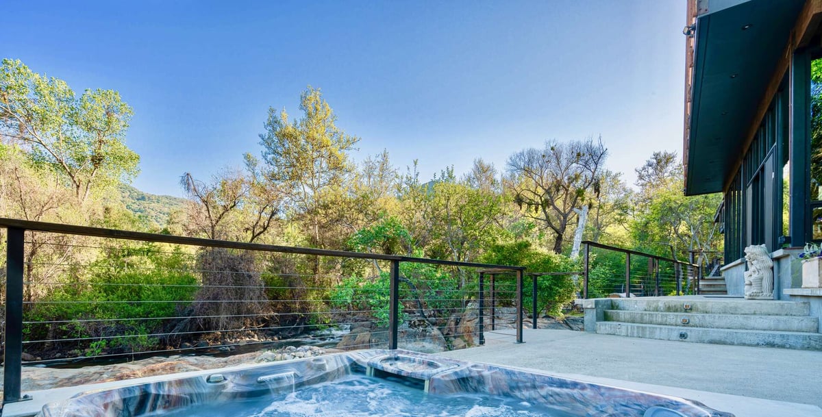 The River Island Three Rivers, California Rental Escapes