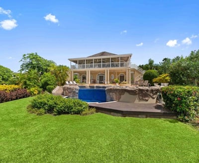 Luxury Villa Photo #2
