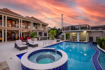 Discovery Bay,Villa Mimosa