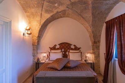 Luxury Villa Photo #30