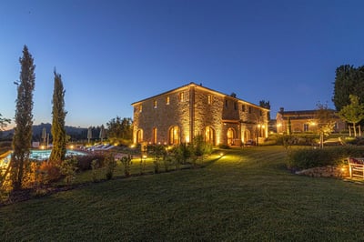 Luxury Villa Photo #26