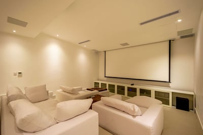 Luxury Villa Photo #20