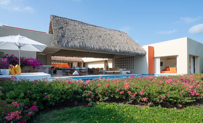 Luxury Villa Photo #3