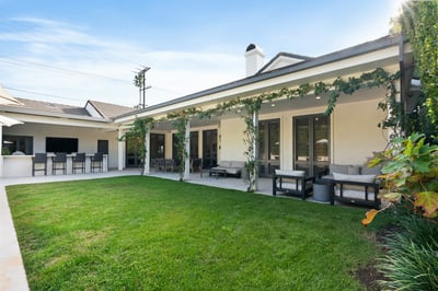 Luxury Villa Photo #6
