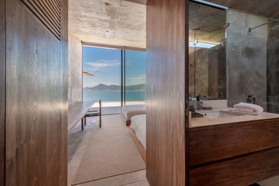 Luxury Villa Photo #42