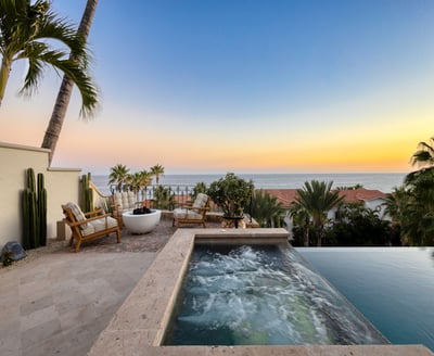 Luxury Villa Photo #5