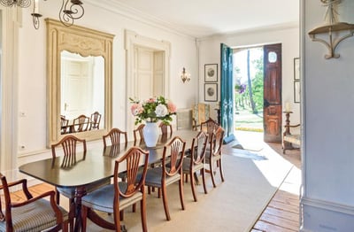 Luxury Villa Photo #9
