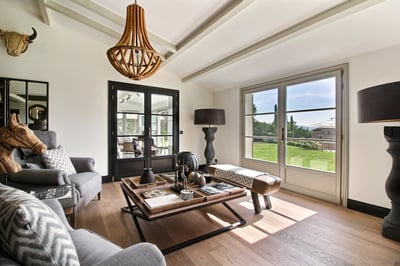 Luxury Villa Photo #22