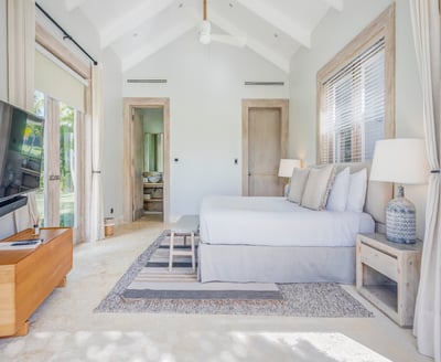 Luxury Villa Photo #34