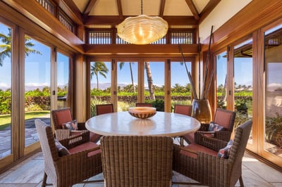 Luxury Villa Photo #17