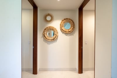 Luxury Villa Photo #12