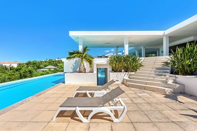 Luxury Villa Photo #5