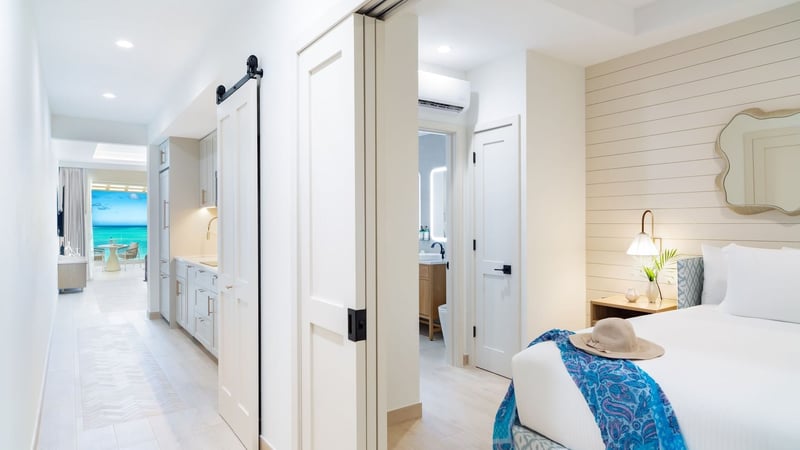 5 BDM Beachfront Penthouse Suite with Skypool at Windsong Turks & Caicos