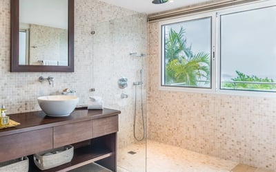 Luxury Villa Photo #35