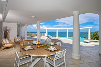 Luxury Villa Photo #7