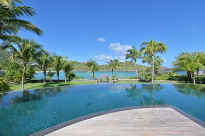 Luxury Villa Photo #16