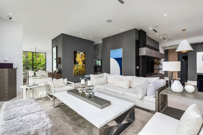 Luxury Villa Photo #18