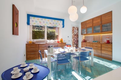 Luxury Villa Photo #14