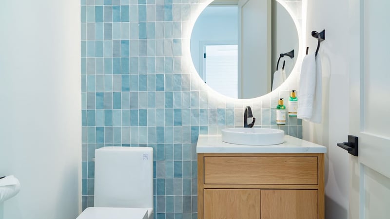 5 BDM Beachfront Penthouse Suite with Skypool at Windsong Turks & Caicos