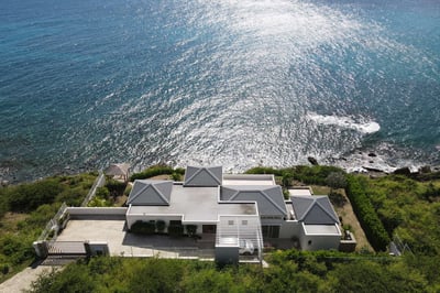 Luxury Villa Photo #31