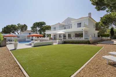 Luxury Villa Photo #18