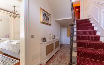 Luxury Villa Photo #15