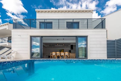 Luxury Villa Photo #2
