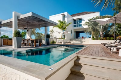 Luxury Villa Photo #3
