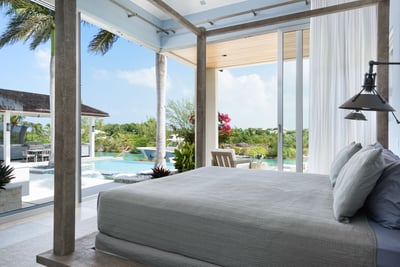 Luxury Villa Photo #26