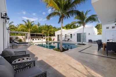 Pearl West Guest House