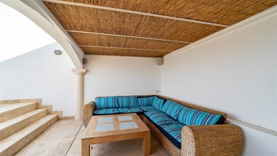 Outdoor Lounge
