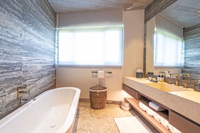Luxury Villa Photo #19