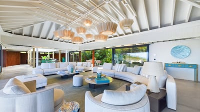 Luxury Villa Photo #12